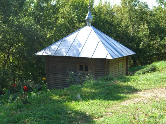 Орловская область ливенский район село сосновка. Купель Сосновка Ливенский район Орловская область. Сосновка источник Орловская область. Святой источник Николая Чудотворца в Курской области.